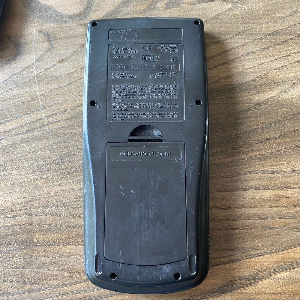 Texas Instruments TI-83 Plus Graphing Calculator Works - Picture 2 of 11